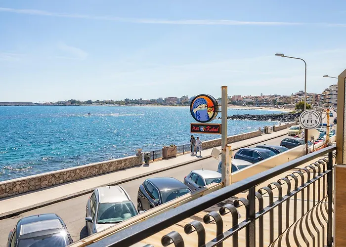 Il Fronte Mare Di Naxos Luxury