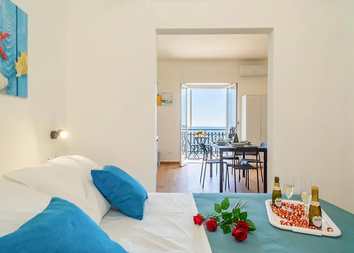 Il Fronte Mare Di Naxos Luxury * Giardini Naxos