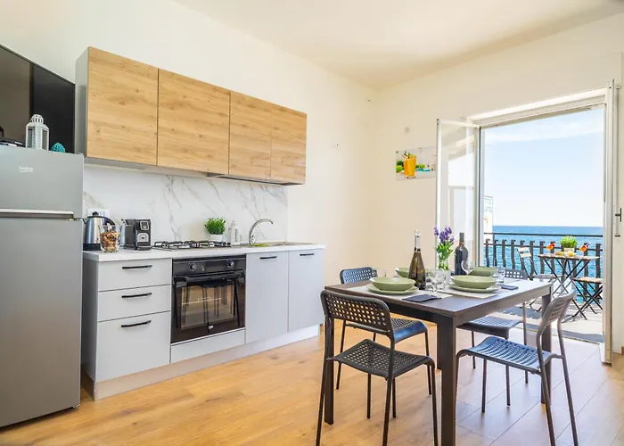 Il Fronte Mare Di Naxos Luxury Giardini Naxos